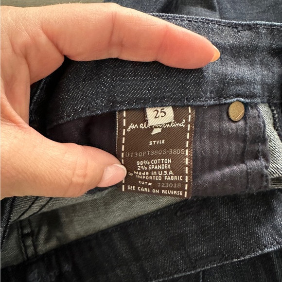7 for all Mankind. boot cut jeans. Size 25 - Picture 5 of 5